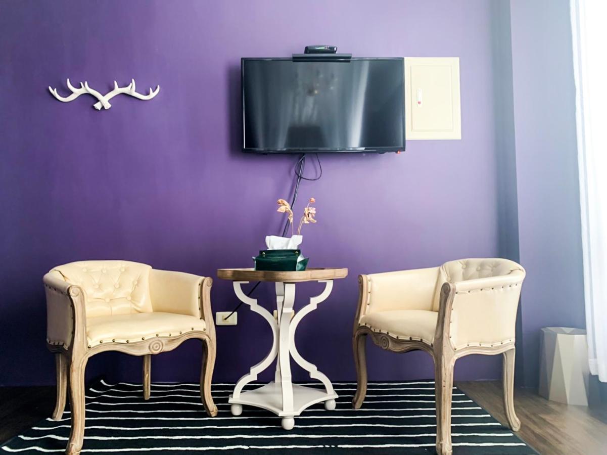 Light Luxury Apartment Apartment T'ai-tung Extérieur photo