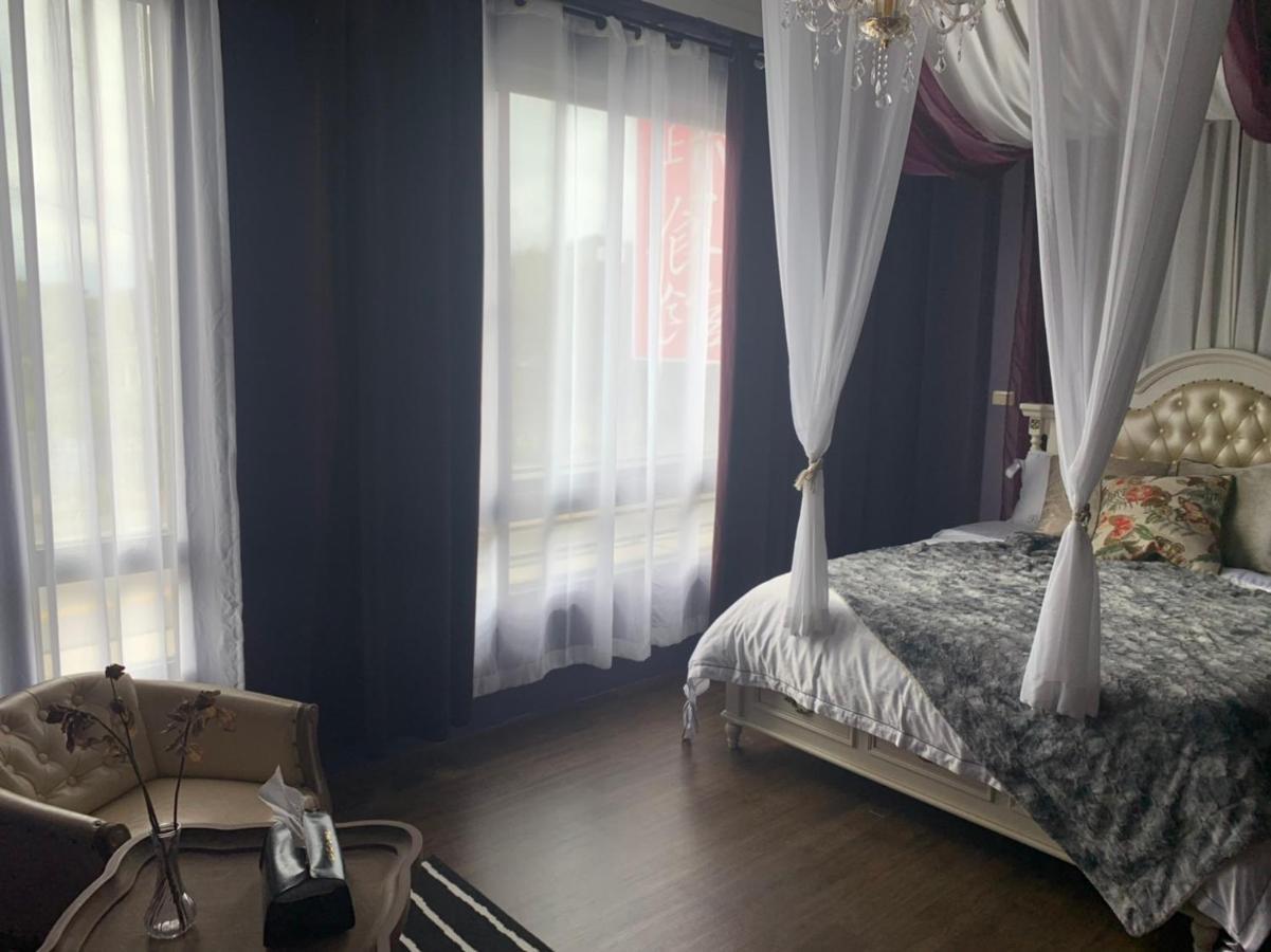 Light Luxury Apartment Apartment T'ai-tung Extérieur photo