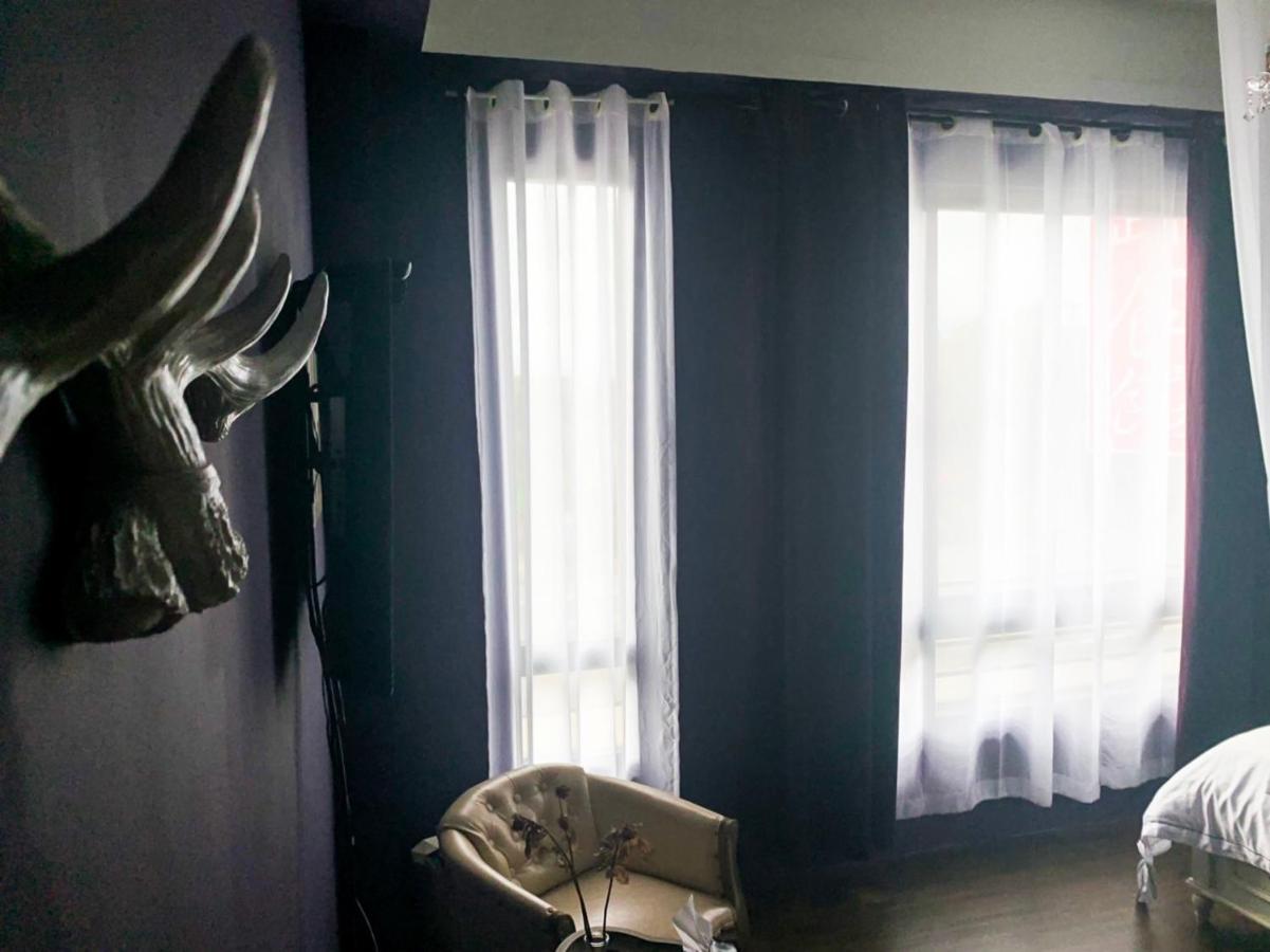 Light Luxury Apartment Apartment T'ai-tung Extérieur photo