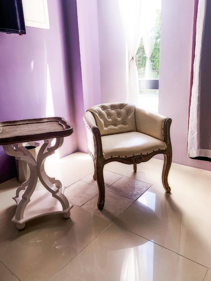 Light Luxury Apartment Apartment T'ai-tung Extérieur photo